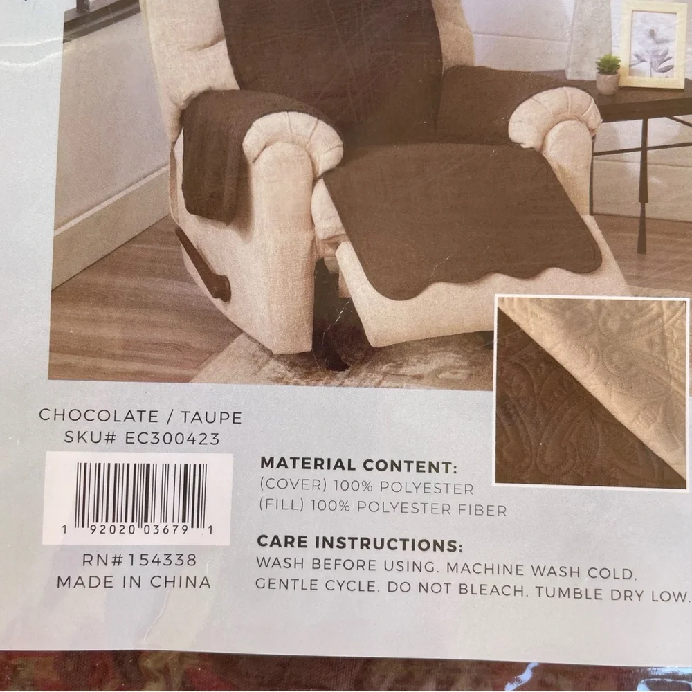 Medallion Reversible Recliner Furniture Cover Size 79